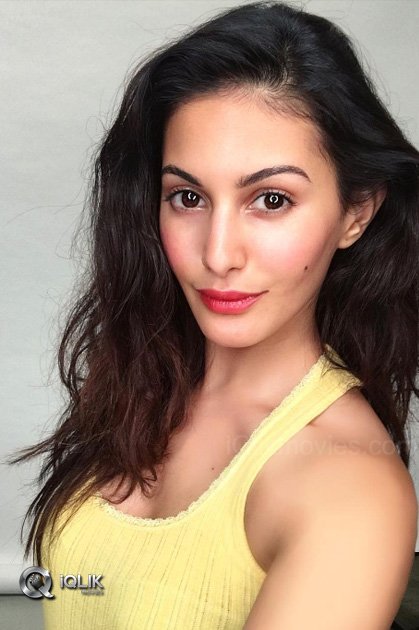Amyra-Dastur